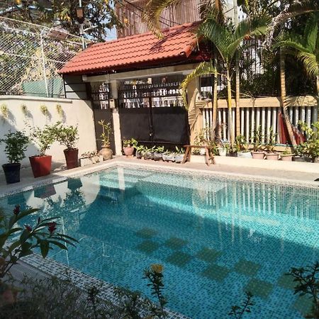 Room 12 - Studio In A Villa 5Mn Walk From The Royal Palace With Swimming Pool Phnom Penh Exterior foto